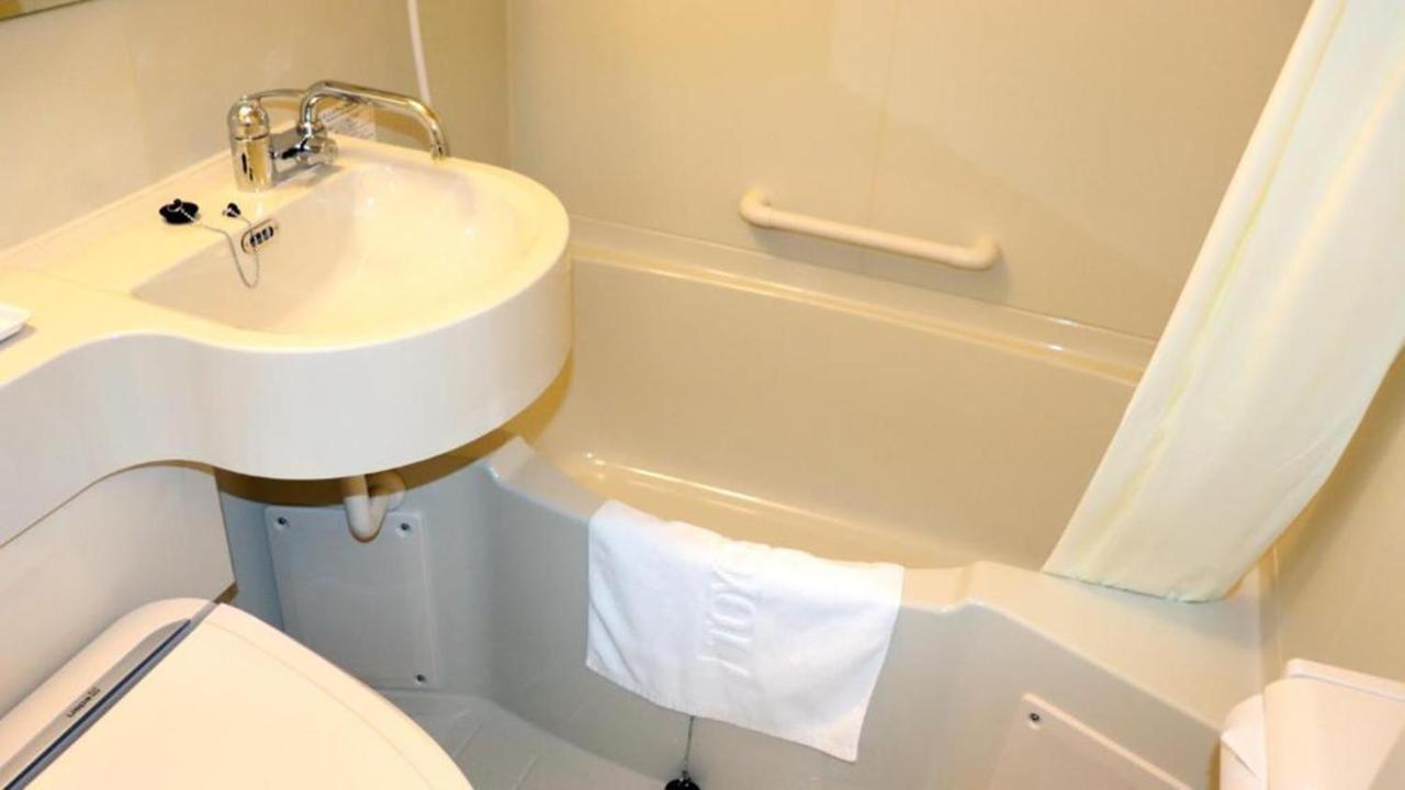 Toyoko Inn Nagareyama-Otakanomori Ekimae Ngoại thất bức ảnh