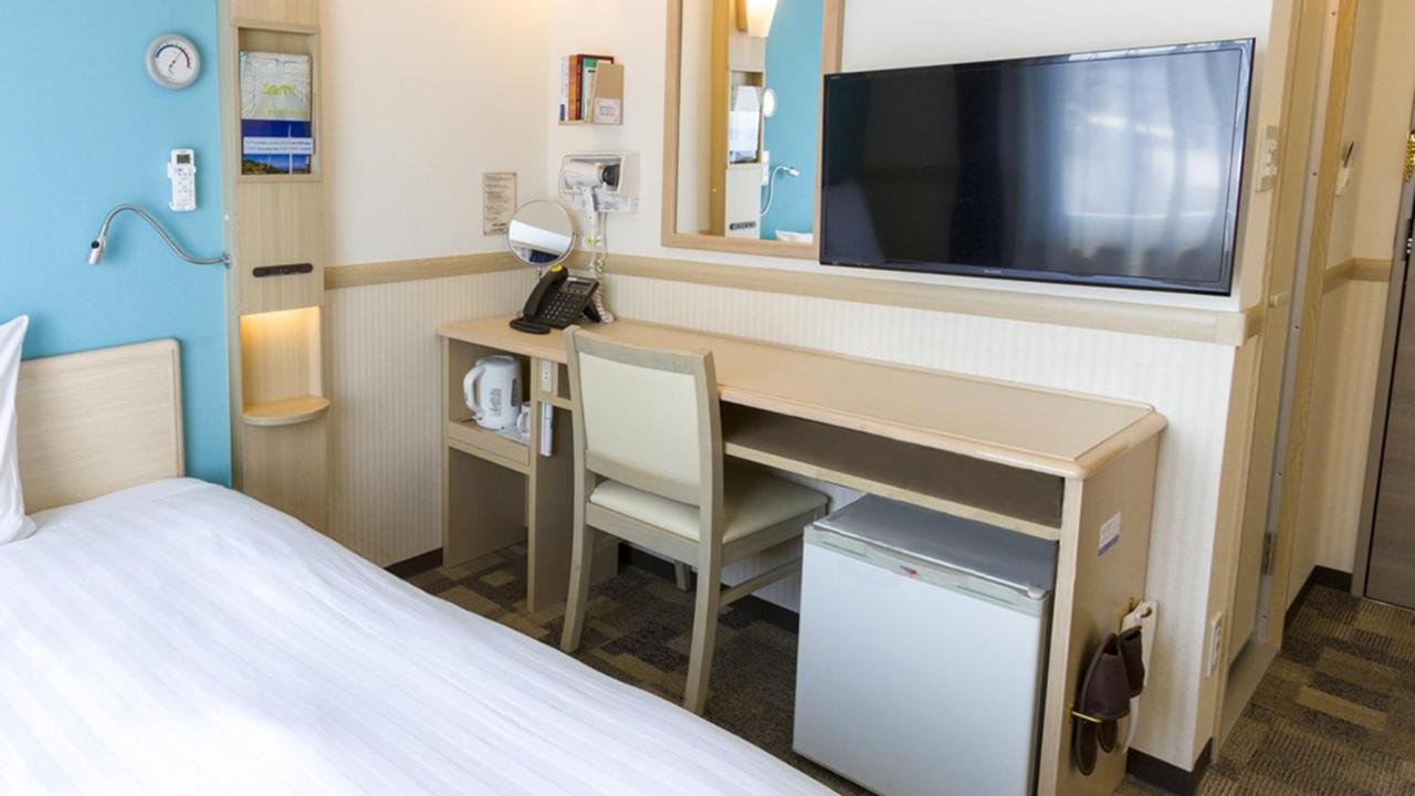 Toyoko Inn Nagareyama-Otakanomori Ekimae Ngoại thất bức ảnh